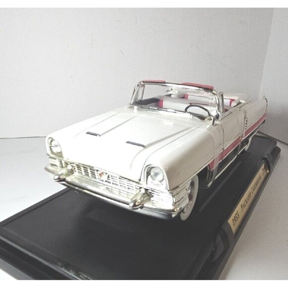 1955 Packard Caribbean 1:18 Diecast Convertible Hood Doors Open Moveable Wheels - Picture 1 of 16